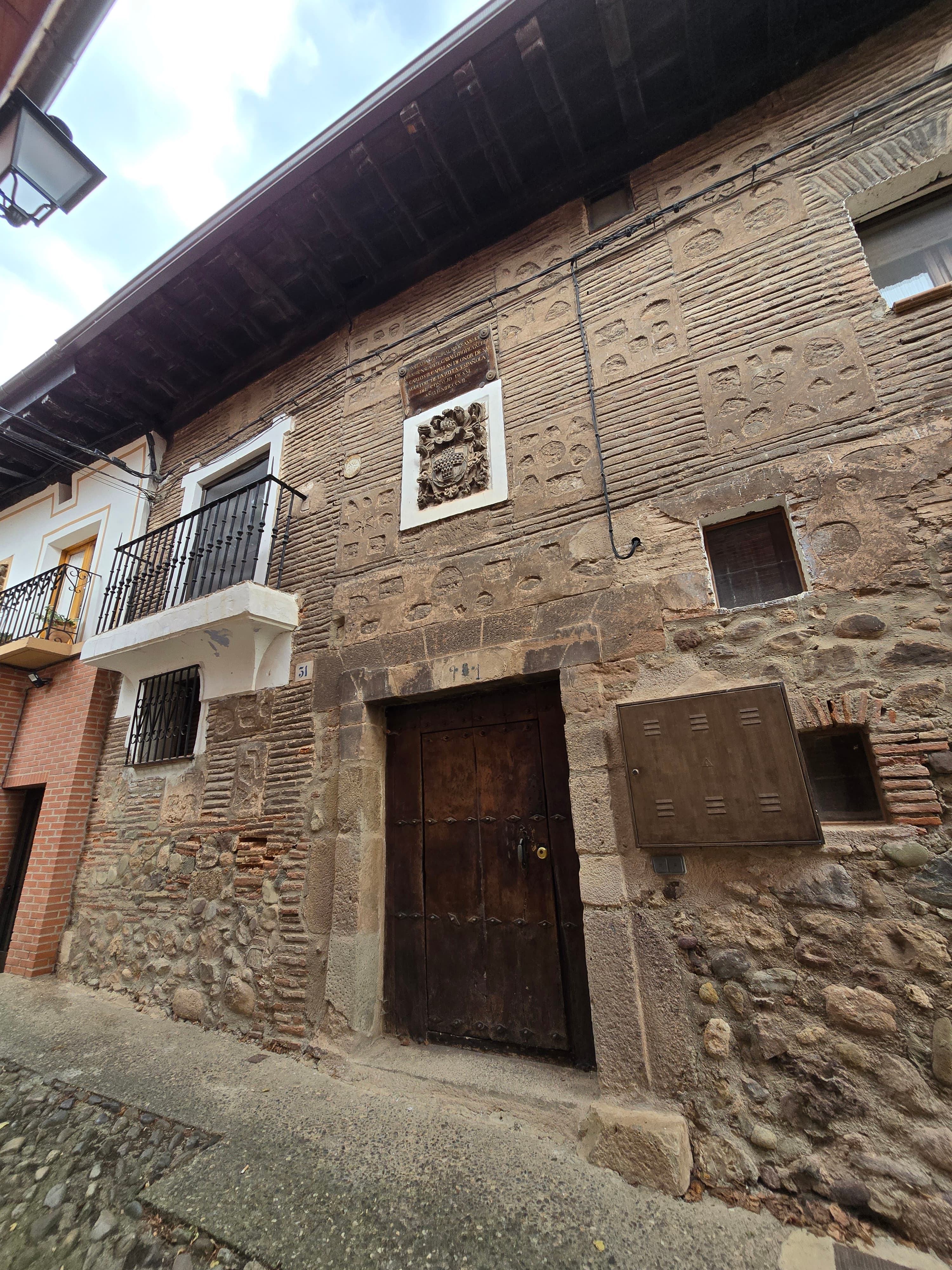 Arquitectura civil de Pedroso: Casas solariegas de los siglos XVII y XVIII